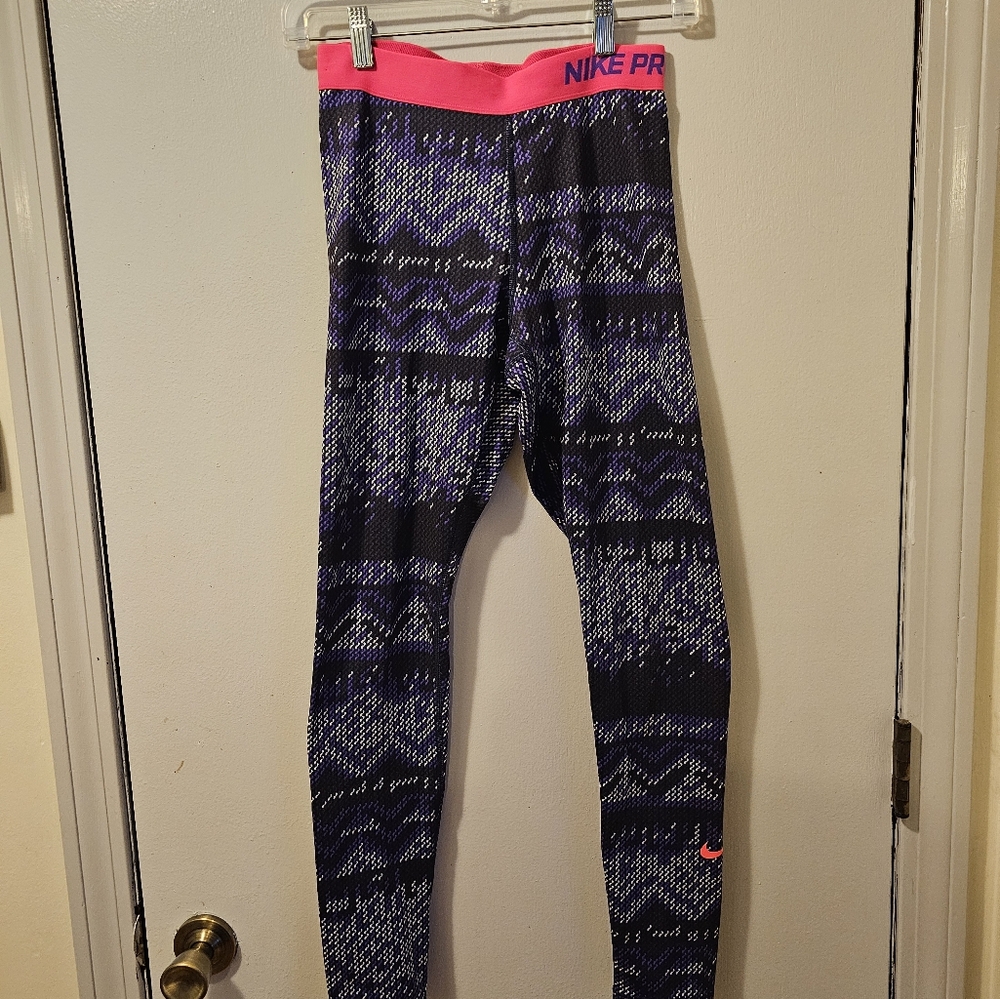 Nike Pro Dri-Fit Purple Geometric Print Pink Waistband Ankle Leggings sz Medium